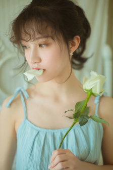 可以触碰你的樱花深处吗