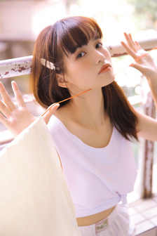 情桃六月花